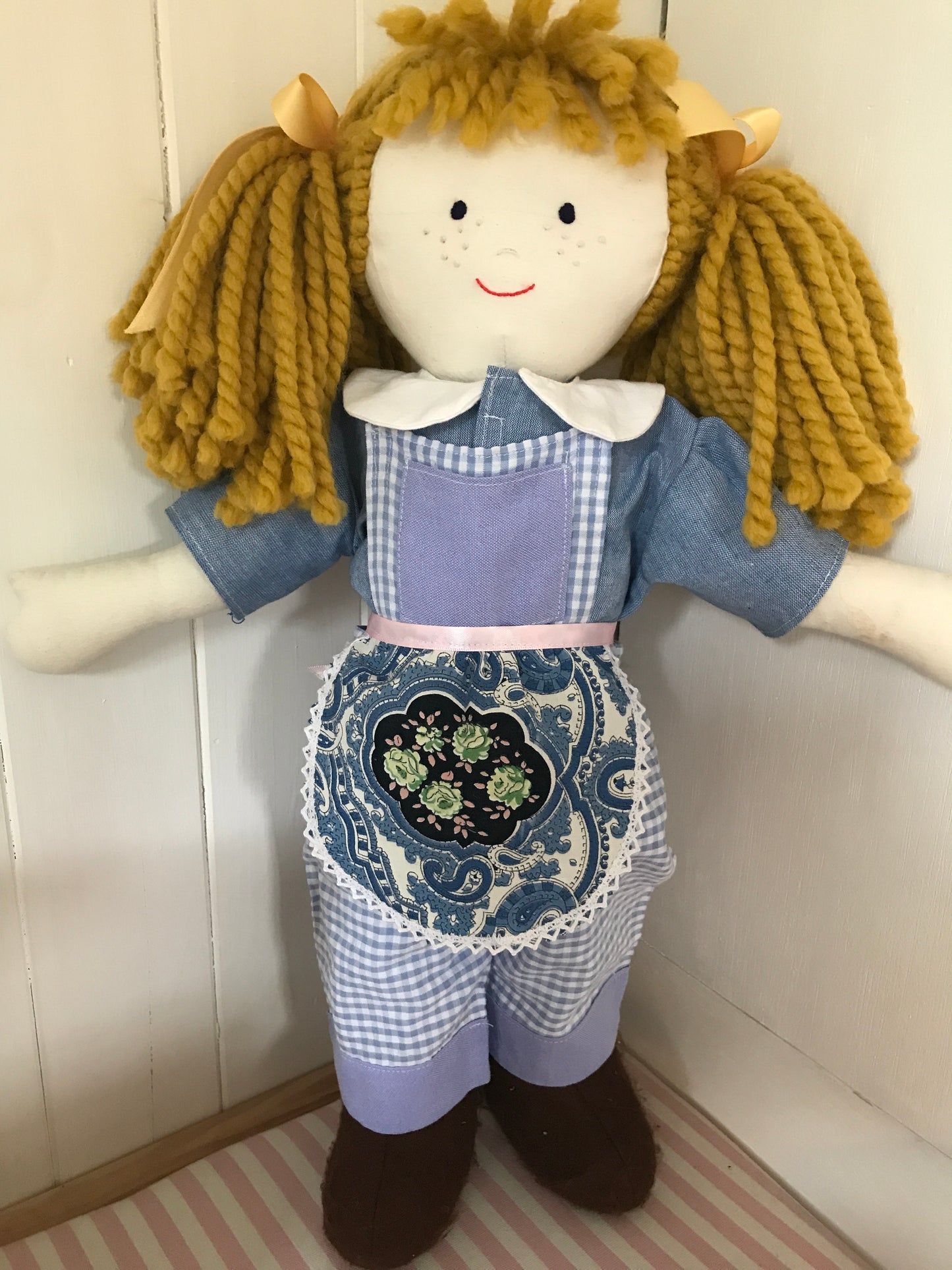 Dolls Clothes Apron