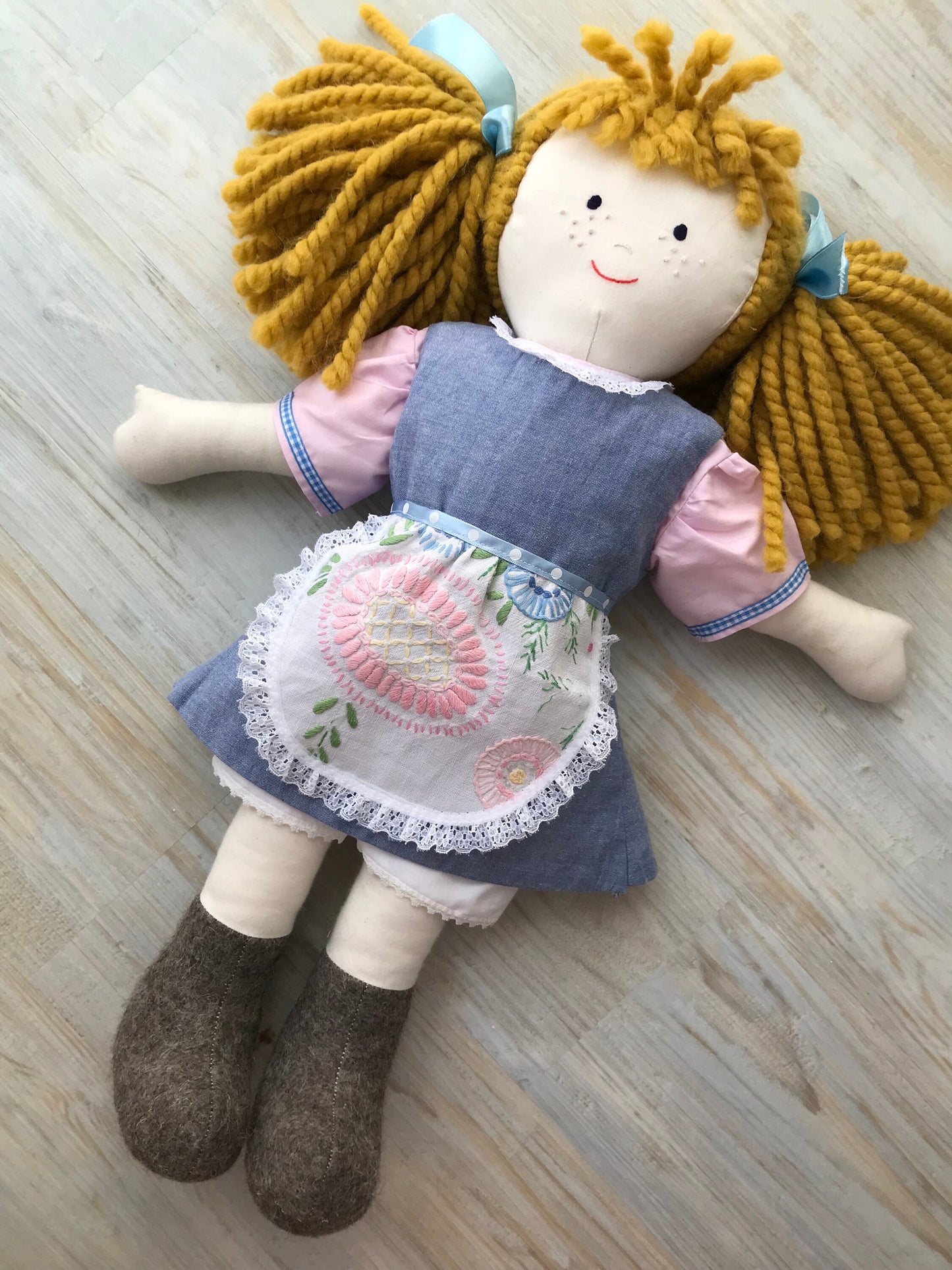 Dolls Clothes Apron