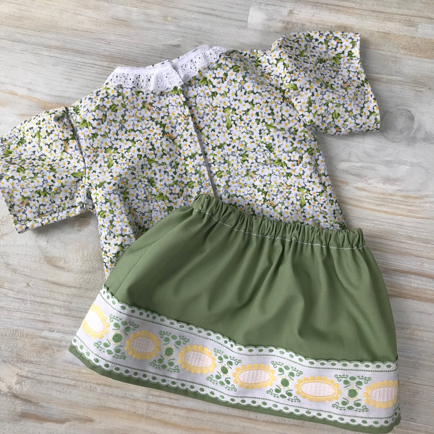 Dolls Clothes Skirt and Blouse Set