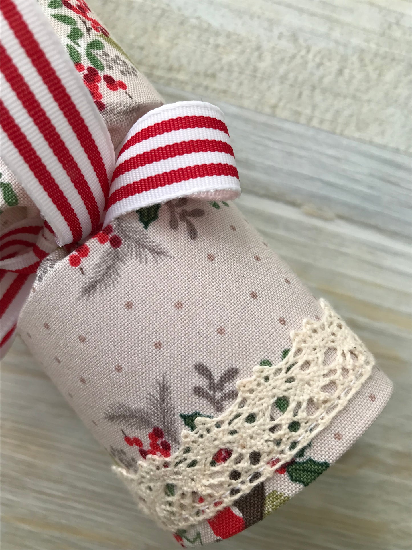 Fabric Christmas Crackers