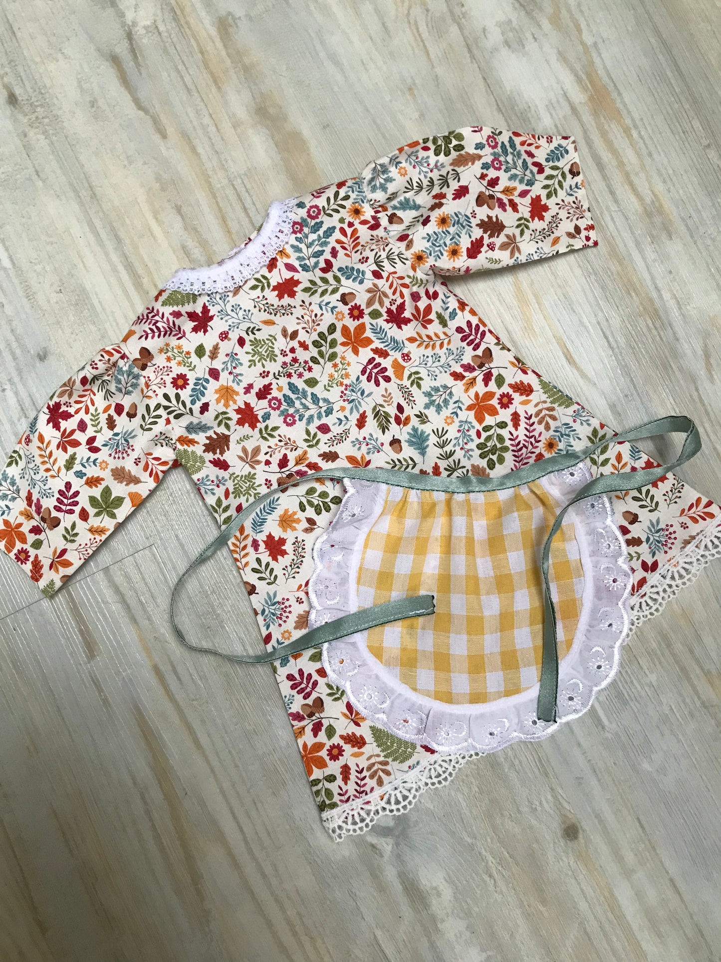 Dolls Dress and Apron Set