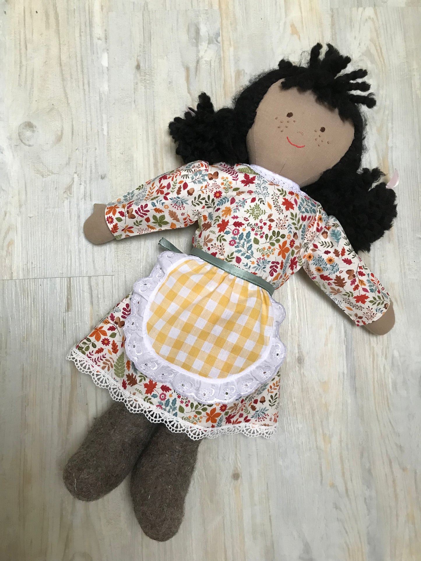 Dolls Dress and Apron Set
